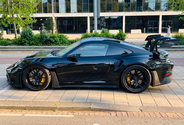 Porsche 992 GT3 RS MkI Weissach Package