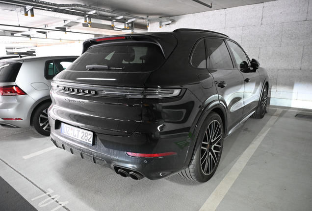 Porsche 9YA Cayenne GTS MkII