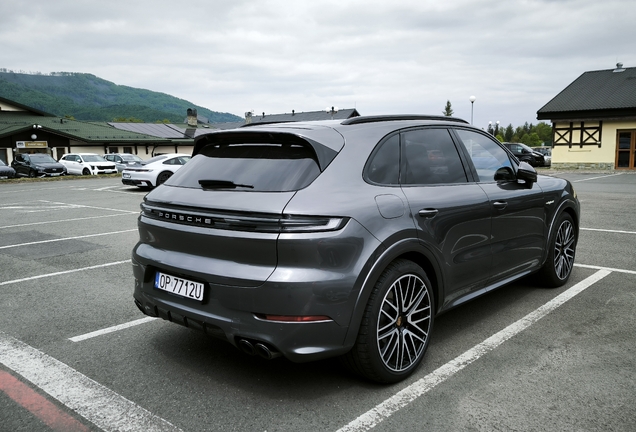Porsche 9YA Cayenne Turbo E-Hybrid