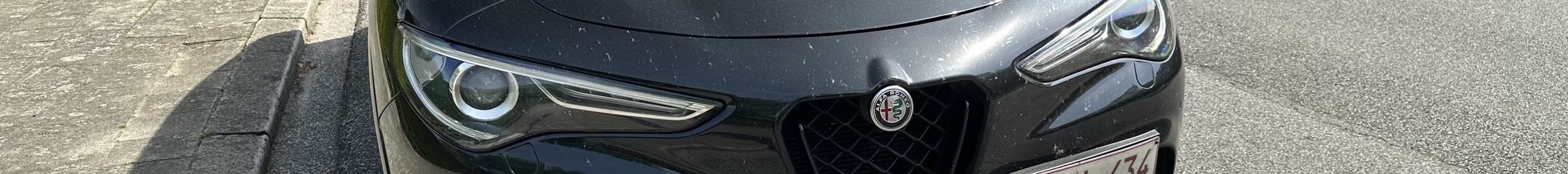 Alfa Romeo Stelvio Quadrifoglio 2023
