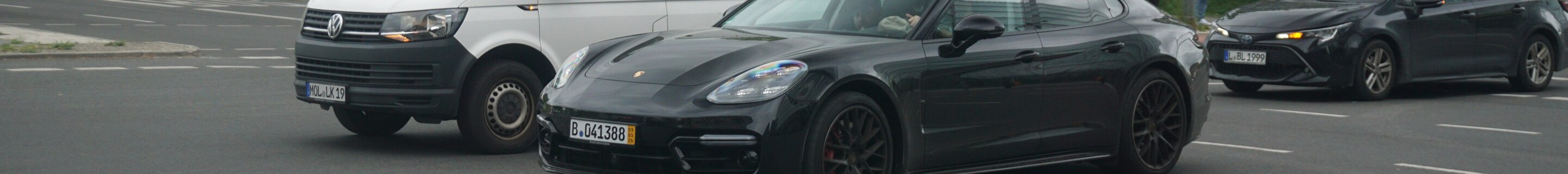 Porsche 971 Panamera Turbo MkI