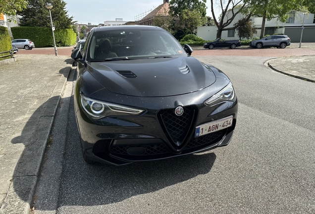 Alfa Romeo Stelvio Quadrifoglio 2023