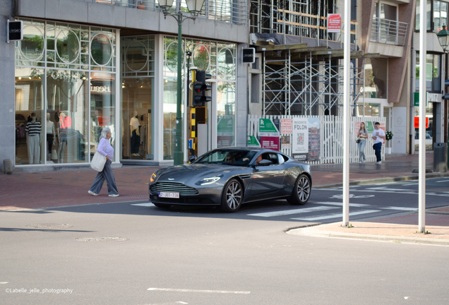 Aston Martin DB11