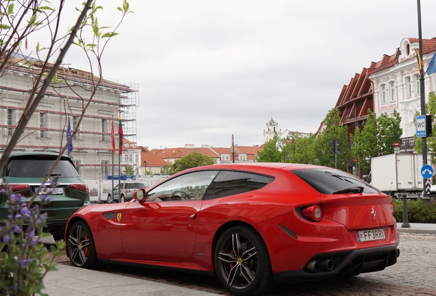 Ferrari FF