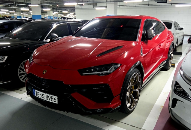 Lamborghini Urus Performante