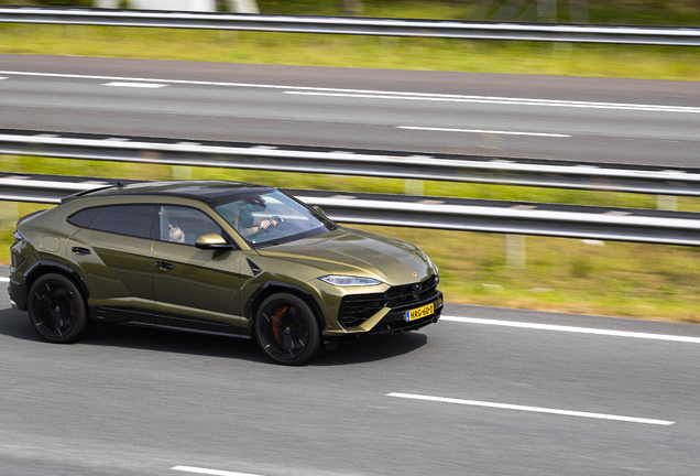 Lamborghini Urus SE