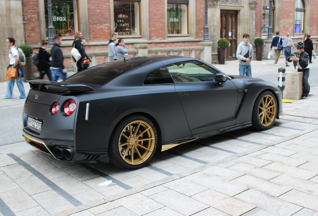 Nissan GT-R 2017
