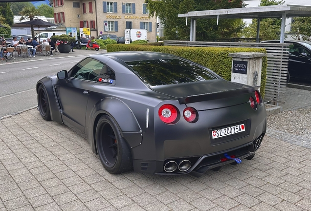 Nissan GT-R Liberty Walk Widebody