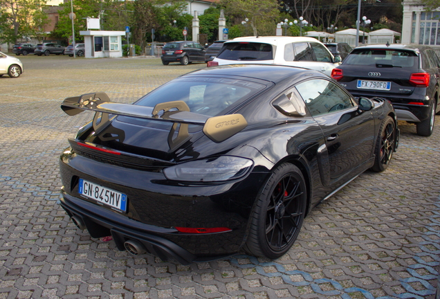 Porsche 718 Cayman GT4 RS Weissach Package
