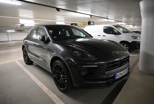 Porsche 95B Macan GTS MkIII