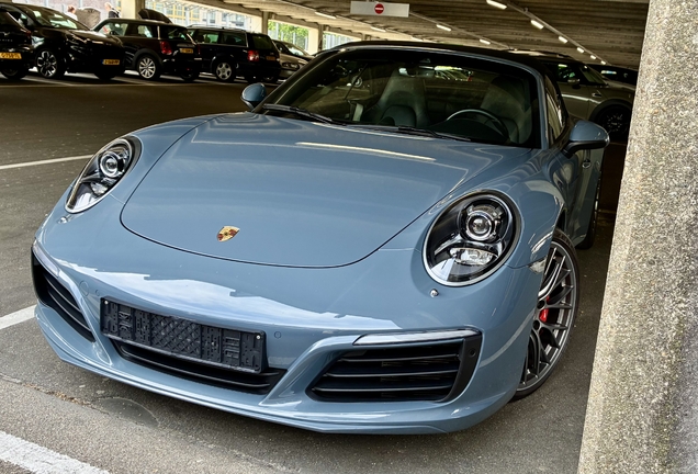 Porsche 991 Carrera 4S Cabriolet MkII