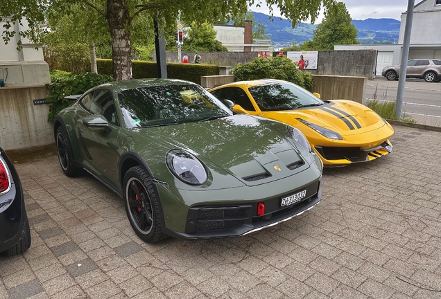 Porsche 992 Dakar