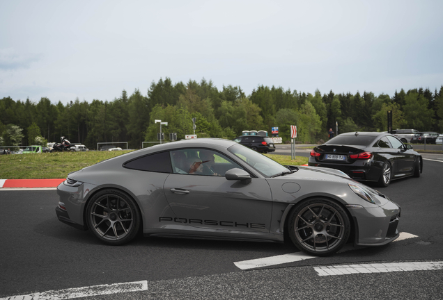 Porsche 992 S/T