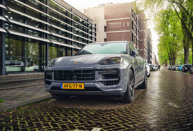 Porsche 9YA Cayenne Turbo E-Hybrid