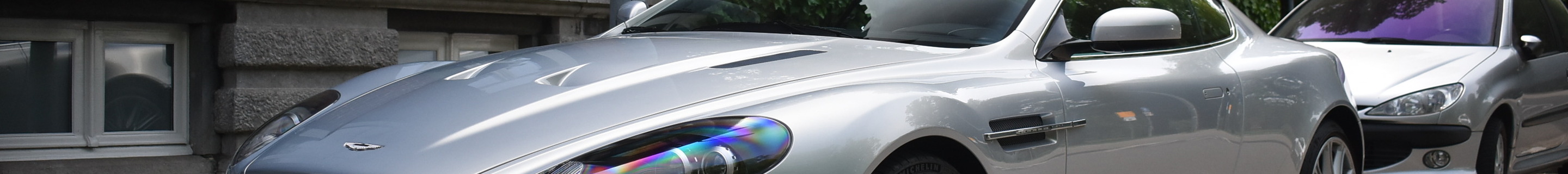 Aston Martin DBS