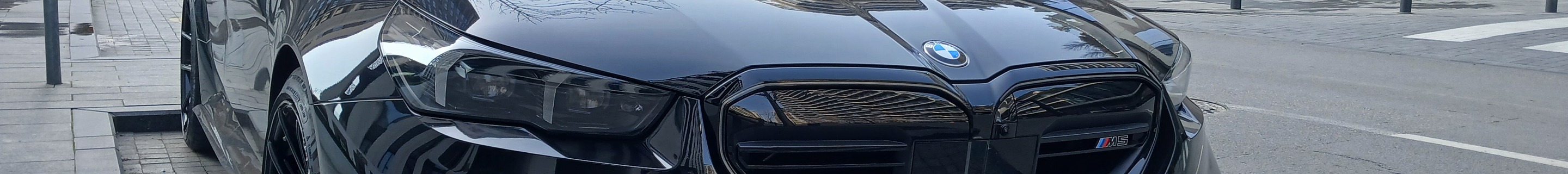 BMW M5 G90