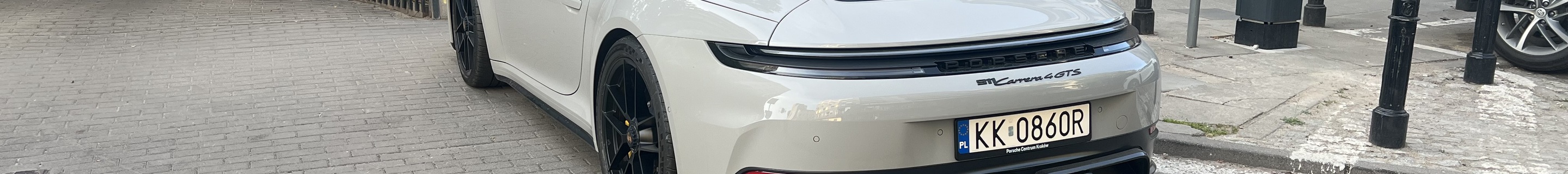 Porsche 992 Carrera 4 GTS Cabriolet MkII