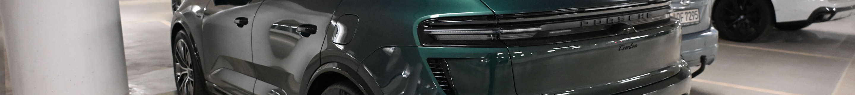Porsche Macan EV Turbo
