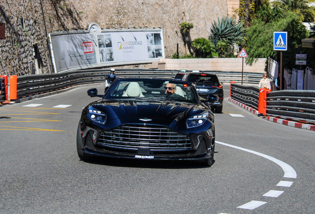 Aston Martin DB12 Volante