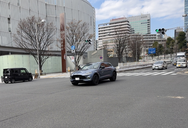 Aston Martin DBX
