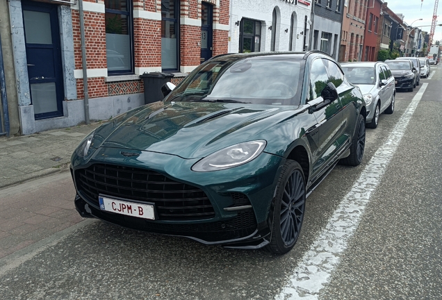 Aston Martin DBX707