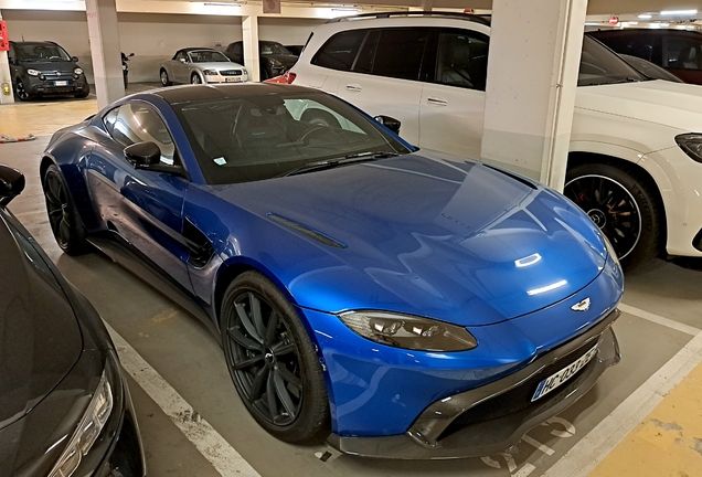Aston Martin V8 Vantage 2018