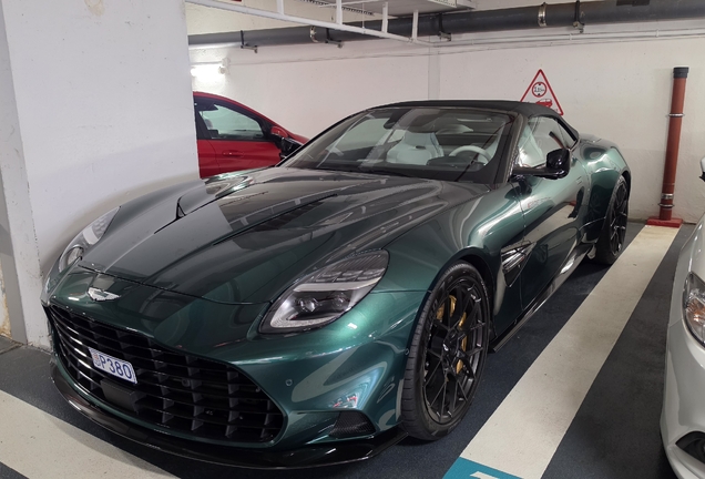 Aston Martin Vanquish Volante 2025