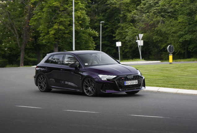 Audi RS3 Sportback 8Y 2025