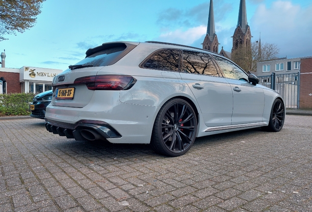 Audi RS4 Avant B9
