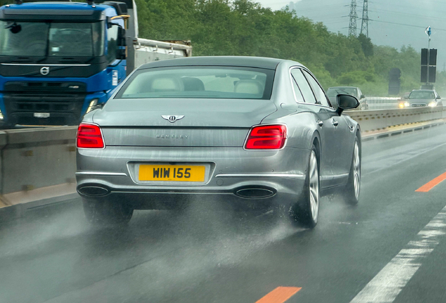 Bentley Flying Spur Azure 2025