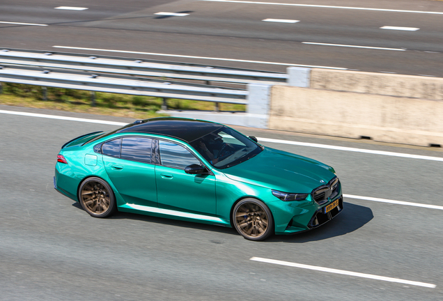 BMW M5 G90