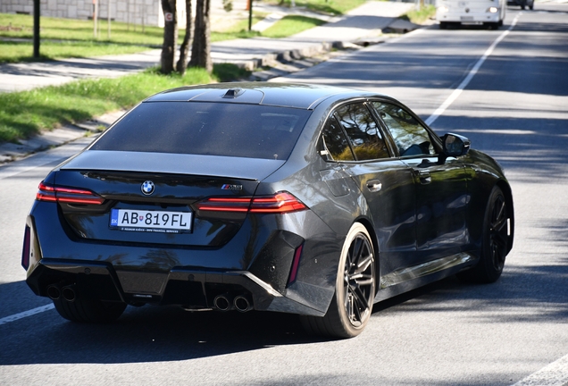 BMW M5 G90