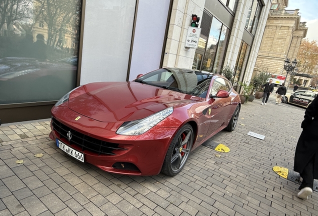 Ferrari FF
