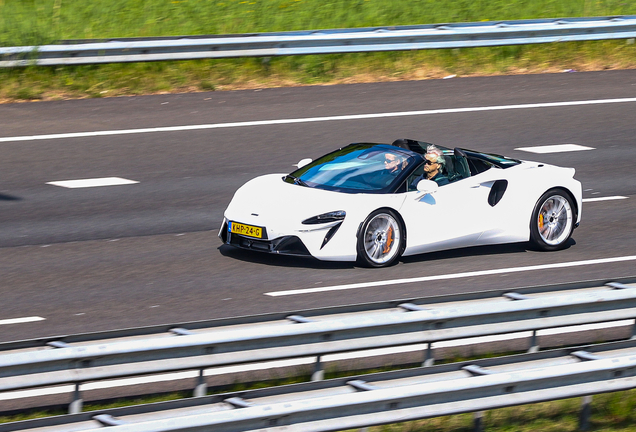 McLaren Artura Spider