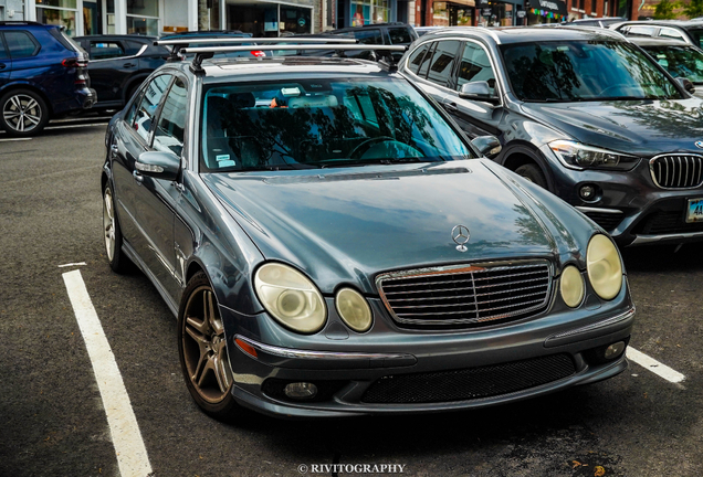 Mercedes-Benz E 55 AMG