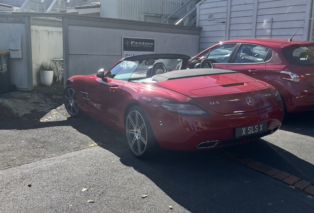 Mercedes-Benz SLS AMG Roadster