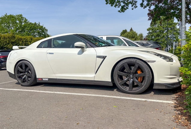 Nissan GT-R