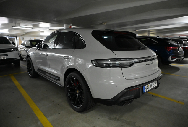 Porsche 95B Macan GTS MkIII