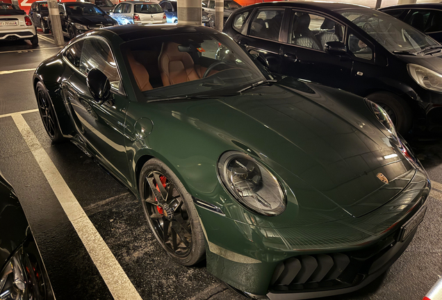 Porsche 992 Carrera 4 GTS MkII