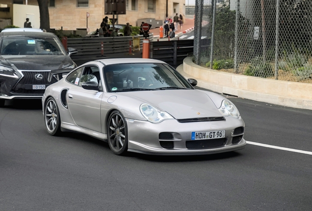 Porsche 996 GT2
