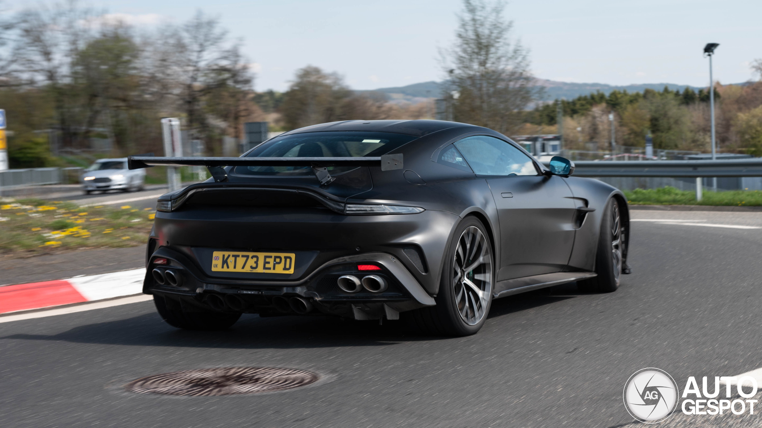 Aston Martin Vantage RS 2027
