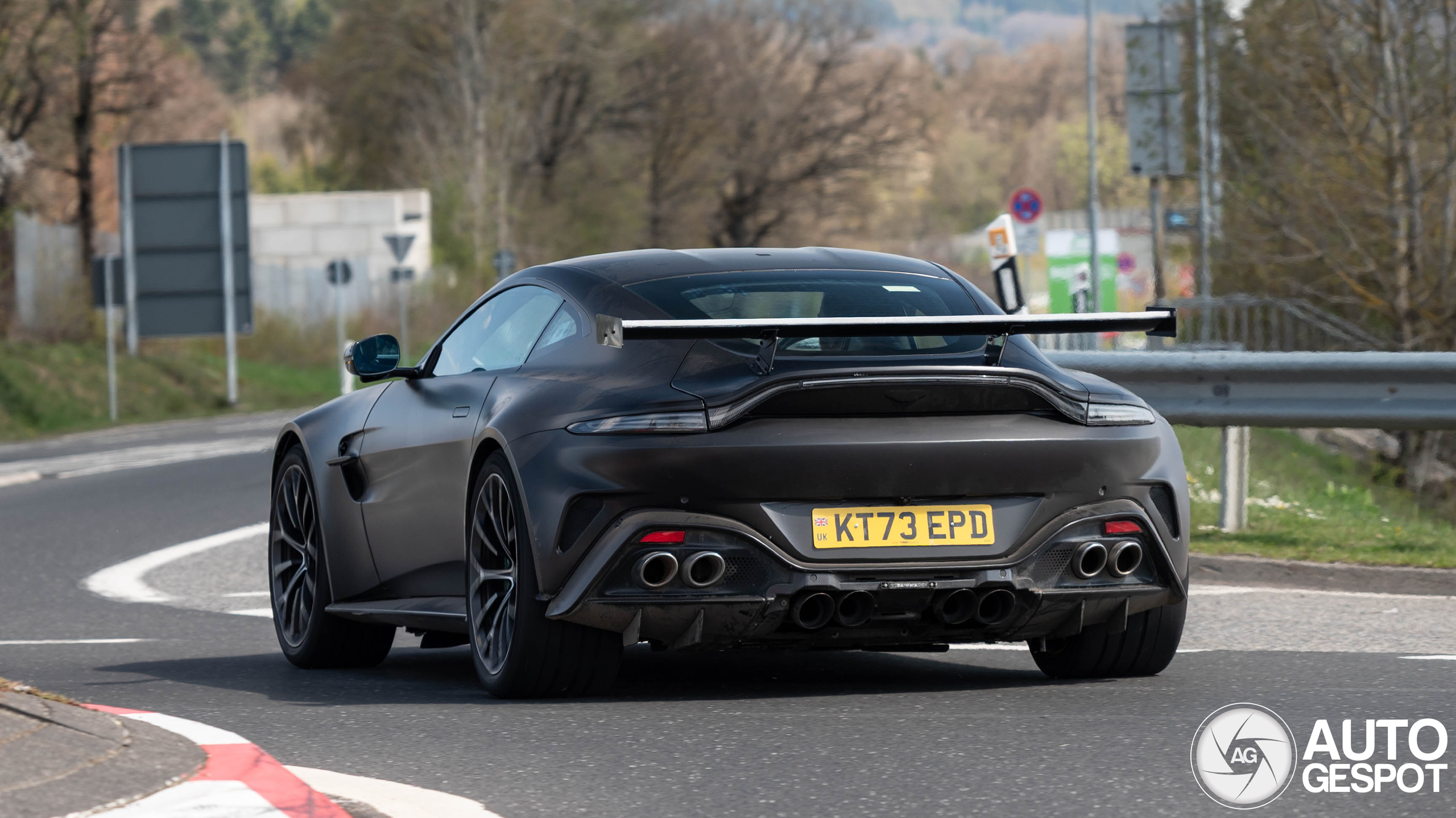 Aston Martin Vantage RS 2027
