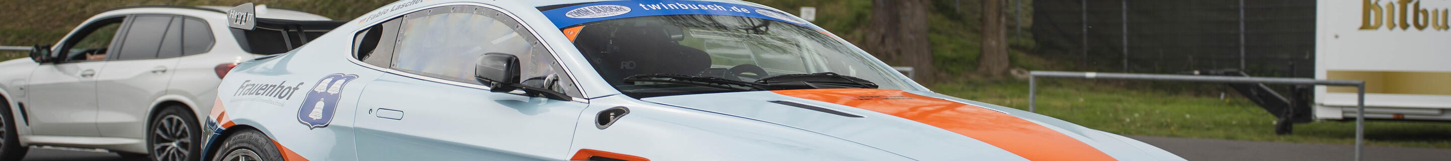 Aston Martin V8 Vantage GT4