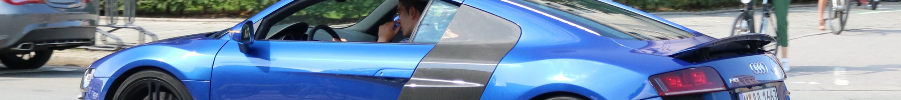 Audi R8 V10
