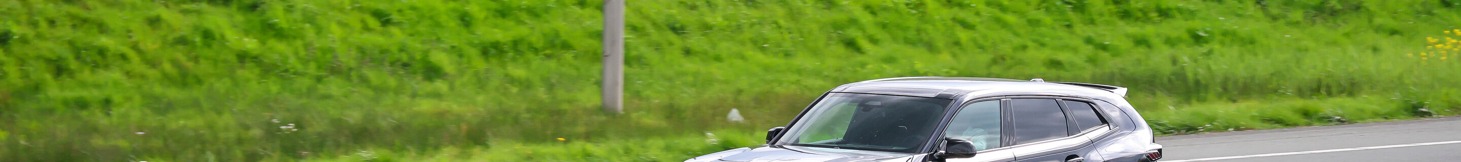 BMW XM G09