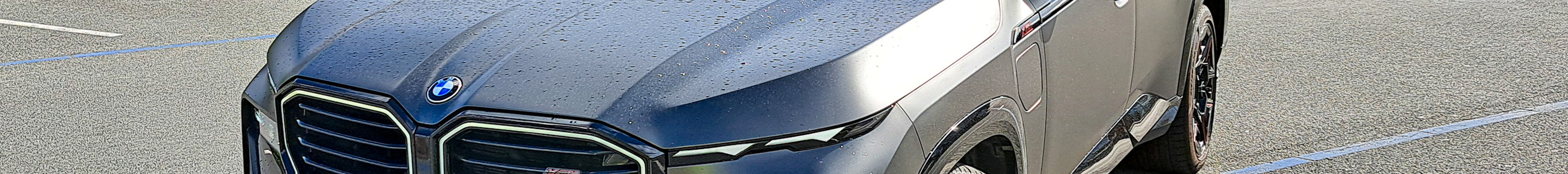 BMW XM G09 Label Red Larte Design