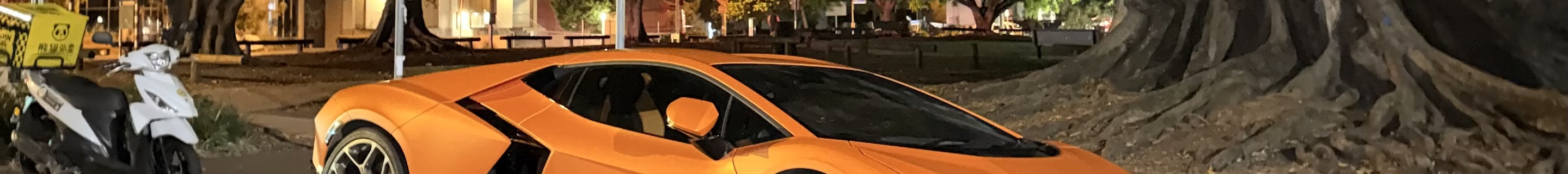 Lamborghini Revuelto