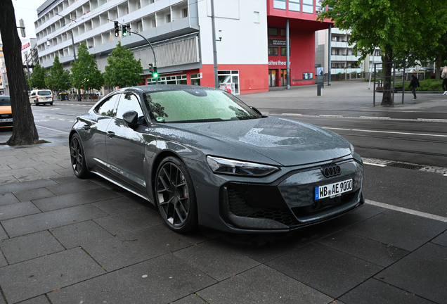 Audi RS E-Tron GT 2025