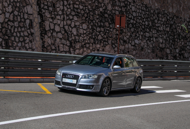 Audi RS4 Avant B7