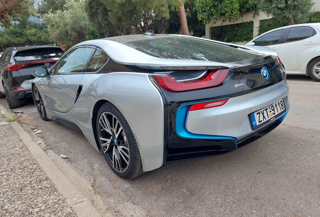 BMW i8